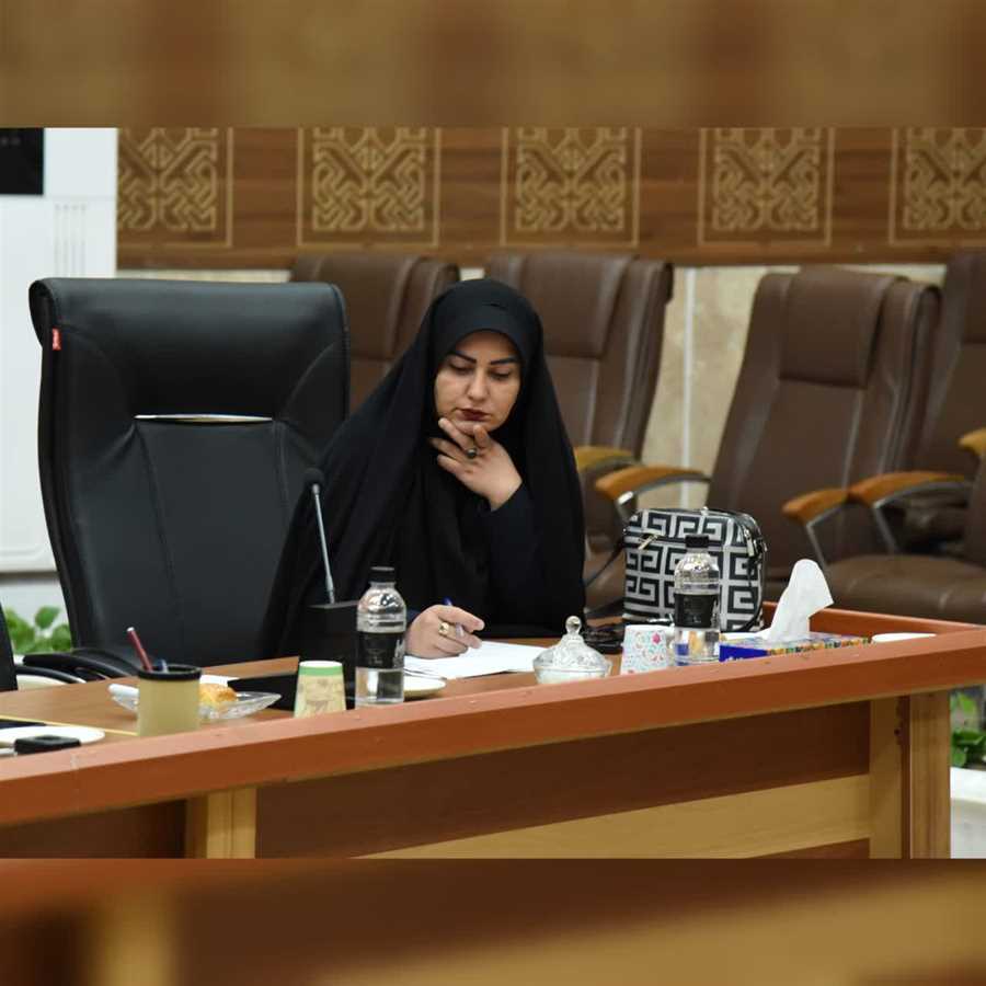 وقتی سیاست و اقتصاد در صدرند؛ مسائل اجتماعی را رها نکنیم