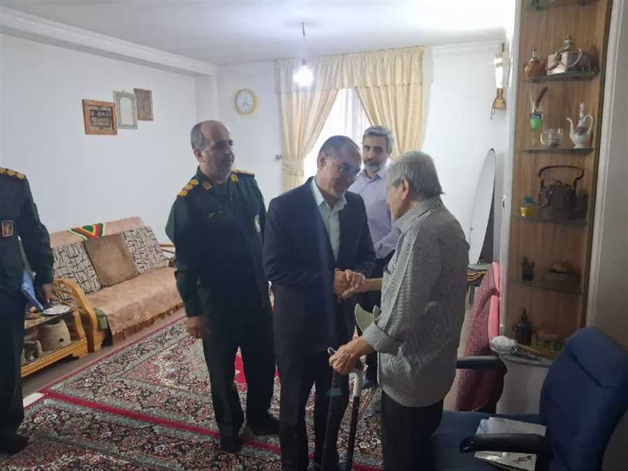 شهادت، ضامن امنیت و عزت کشور است/ دیدار با خانواده‌های شهدای مدافع امنیت در ساری